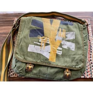 Mossimo Supply Co Messenger Bag
